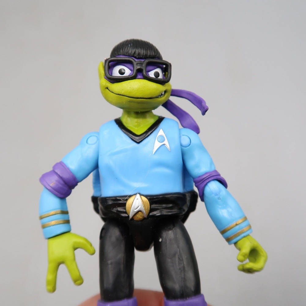 Captain Leonardo Star Trek Figure TMNT Ninja Turtles‎ 4.5" Glasses